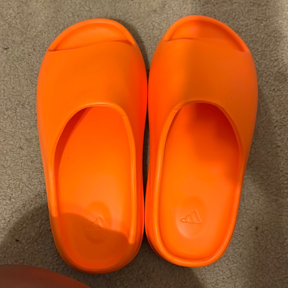 Yeezy Slide enflame Orange